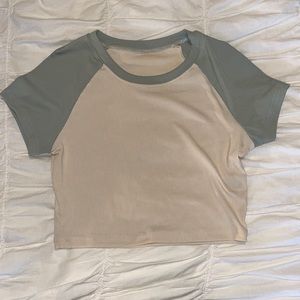 Ribbed cropped tee shirt
